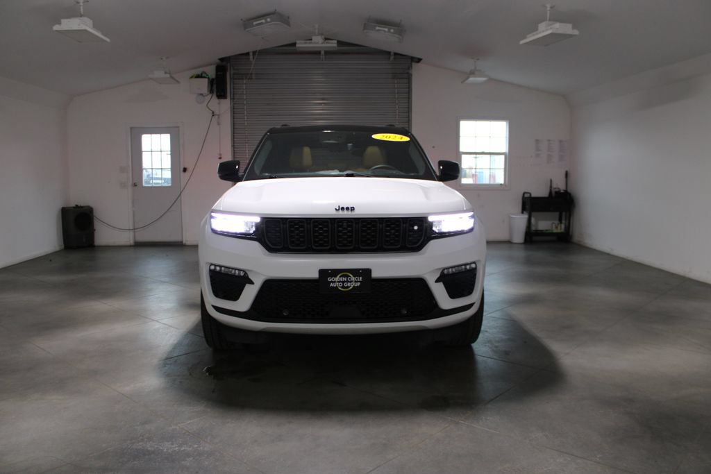 Used 2024 Jeep Grand Cherokee Summit AWD/4WD image 76