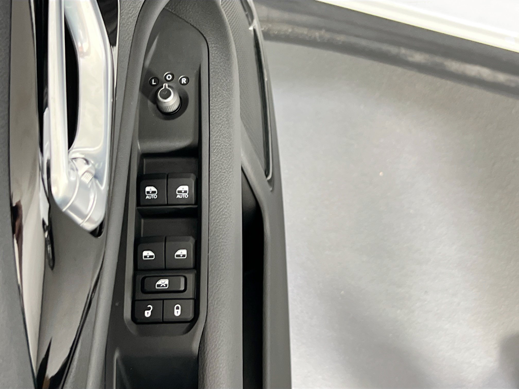 Used 2022 Jeep Compass Trailhawk w/ Trailhawk Elite Group AWD/4WD image 18