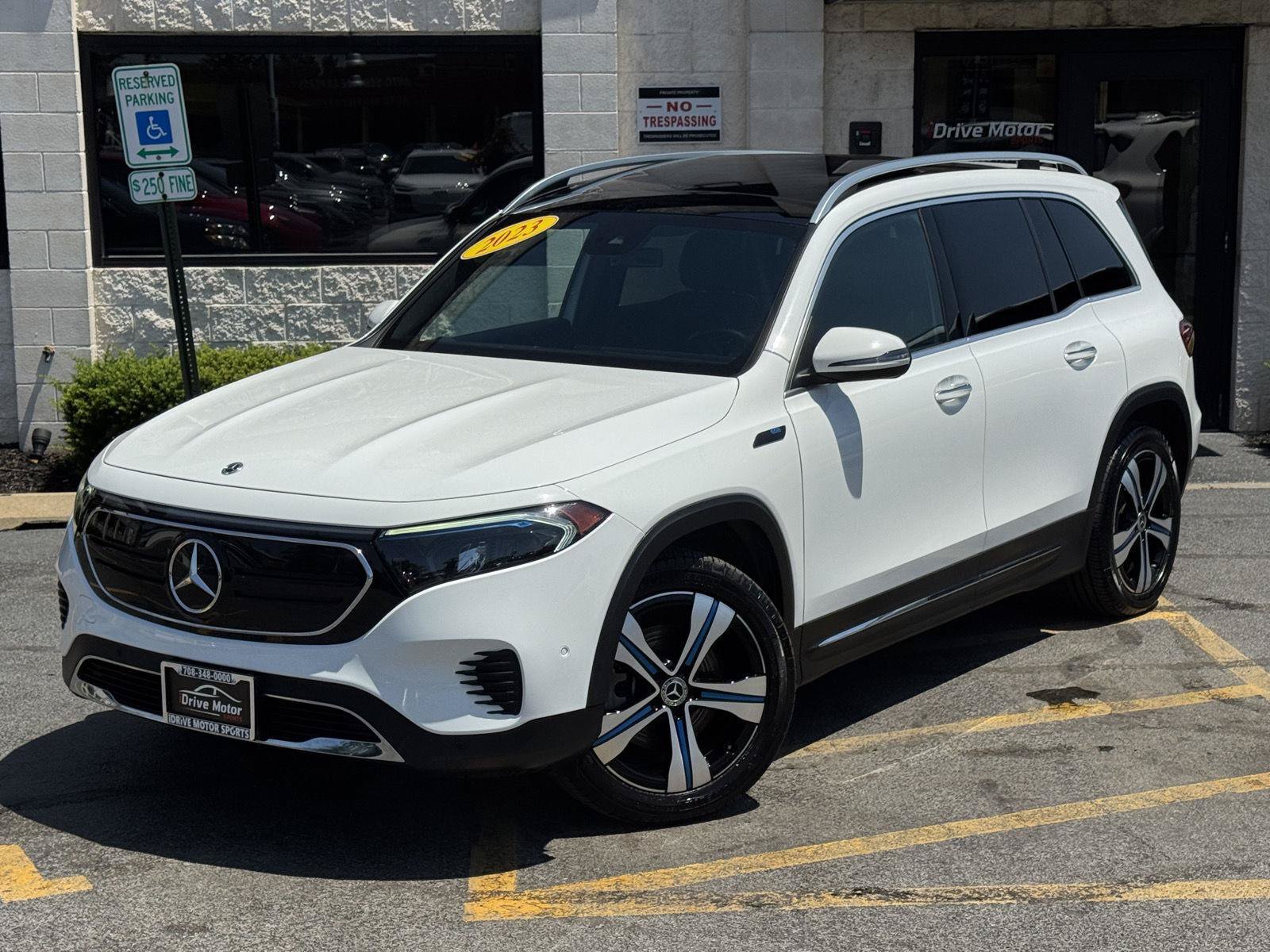 Used 2023 Mercedes-Benz EQB 350 4MATIC SUV w/ Exclusive Package image 4