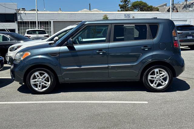 Used 2011 Kia Soul + w/ Audio Pkg FWD image 6
