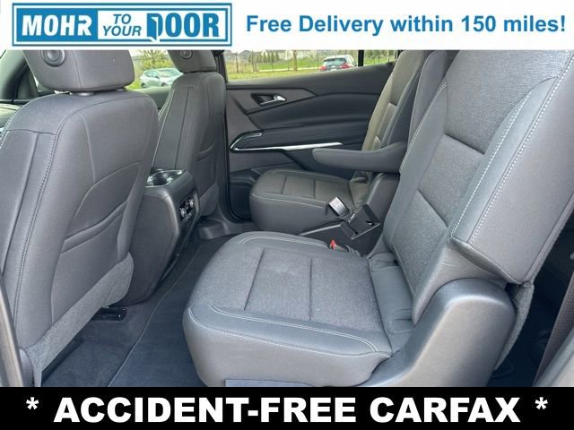 Used 2025 Chevrolet Traverse LT image 26