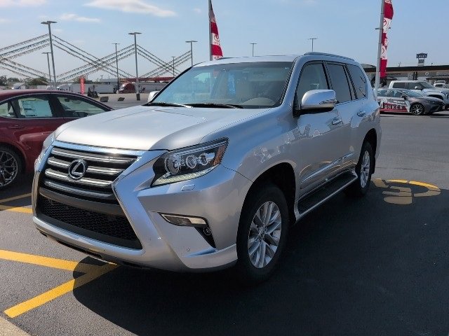 Used 2019 Lexus GX 460 image 4