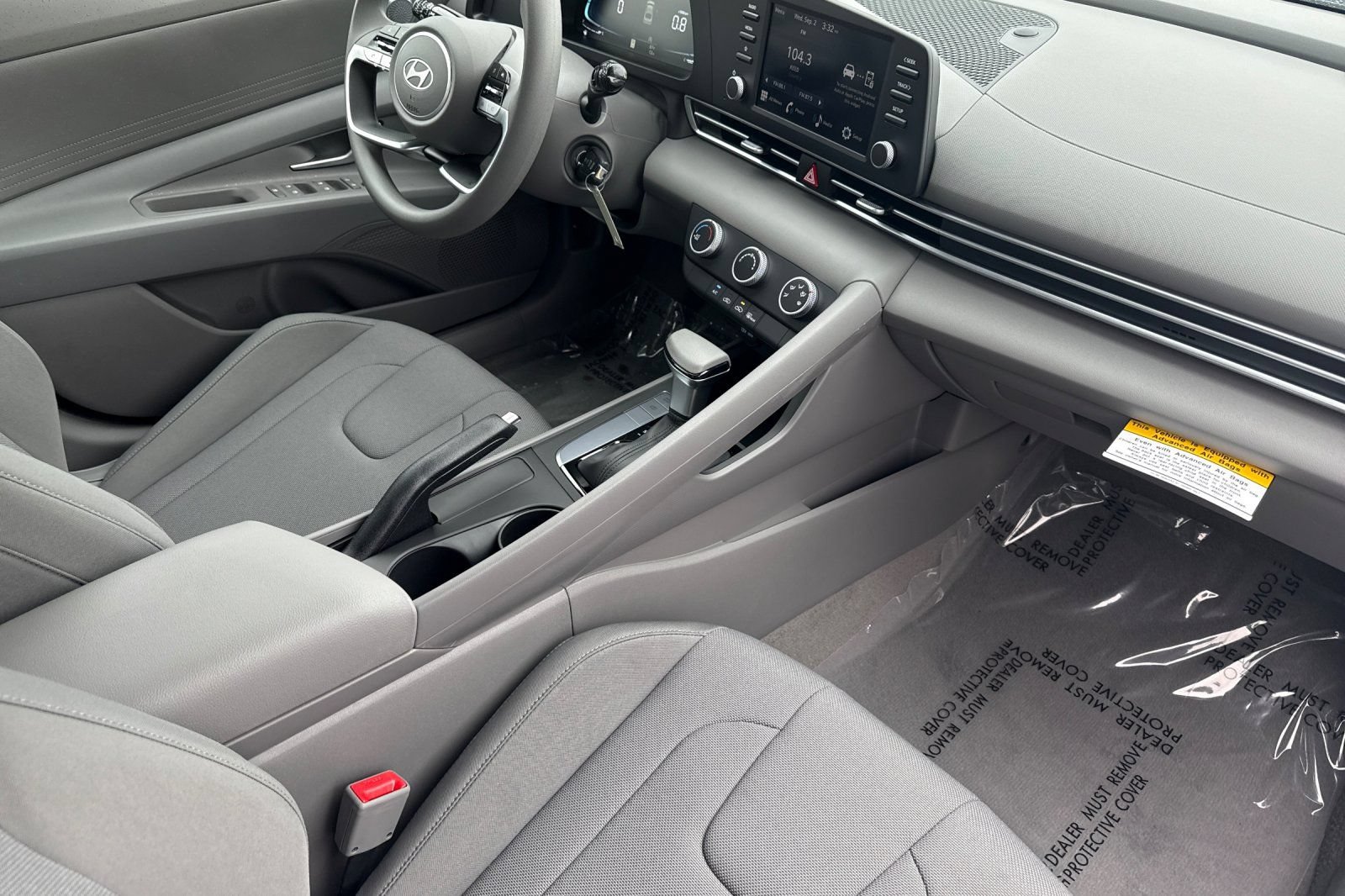 New 2026 Hyundai Elantra SE FWD image 14