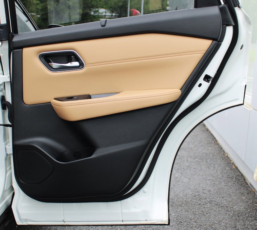 Certified 2022 Nissan Rogue Platinum w/ Head-Up Display Package image 19