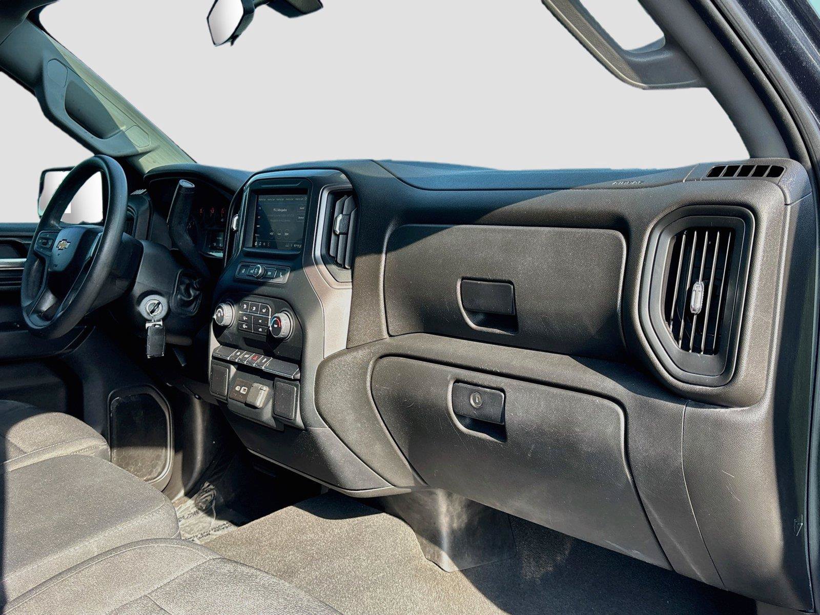 Used 2022 Chevrolet Silverado 1500 Custom AWD/4WD image 27