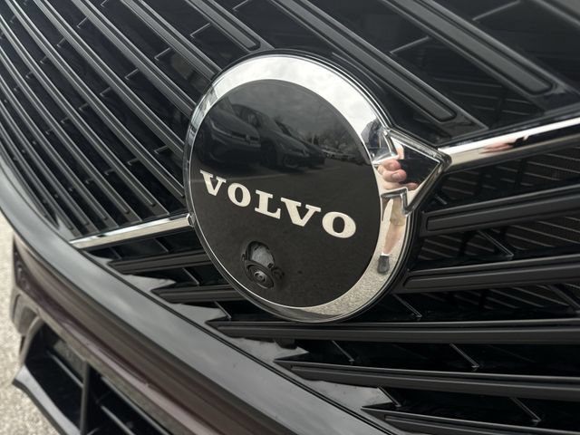 New 2026 Volvo XC60 B5 Plus w/ Protection Package Premier AWD/4WD image 31