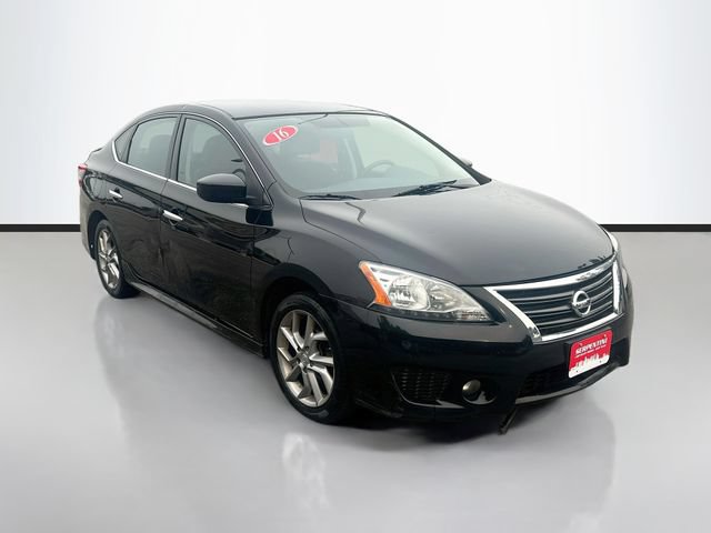 Used 2014 Nissan Sentra SR w/ SR Driver Package FWD image 3