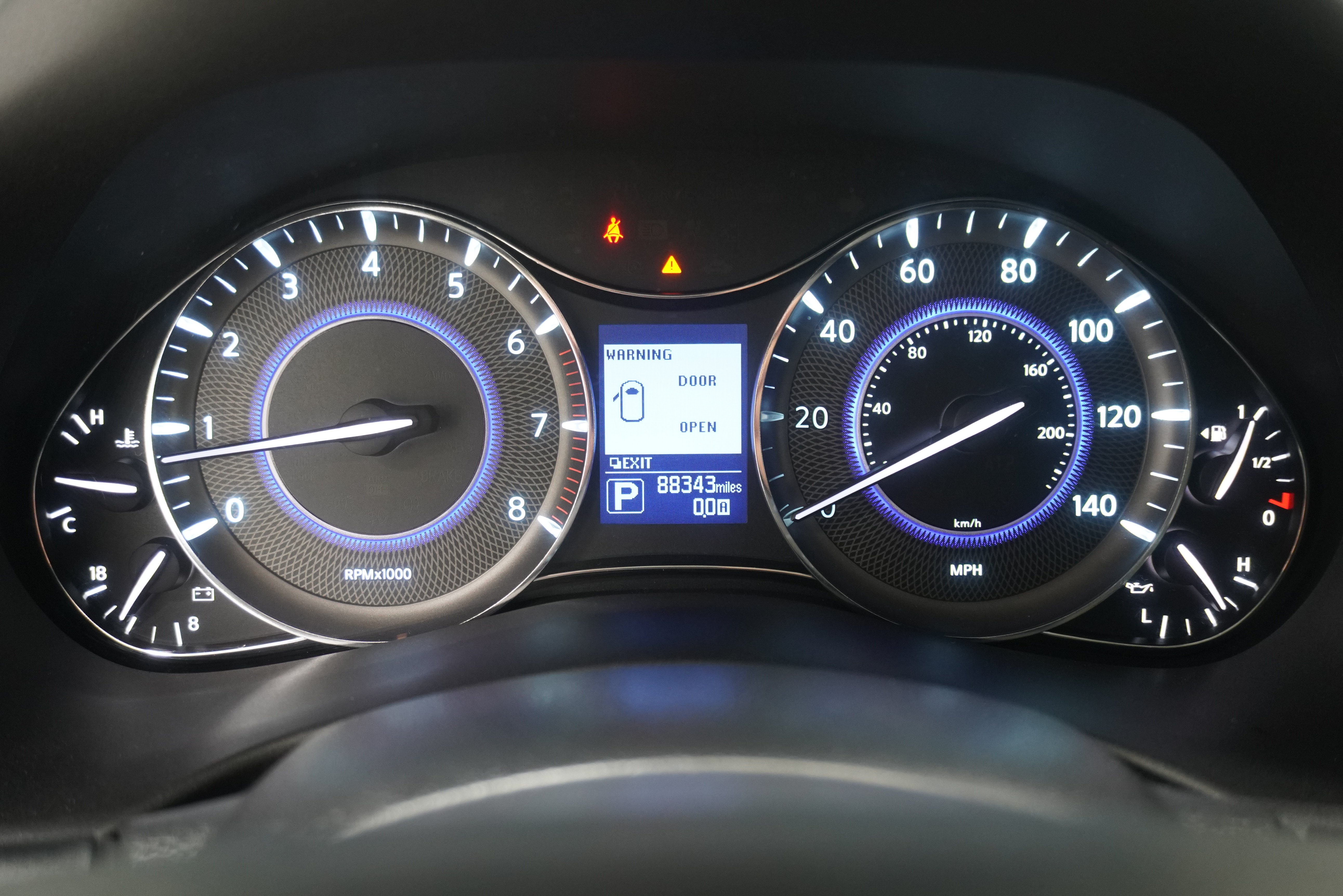 Used 2018 INFINITI QX80 2WD w/ Deluxe Technology Package image 19