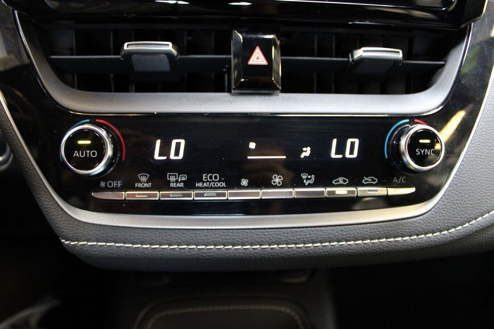 Used 2021 Toyota Corolla XSE FWD image 23