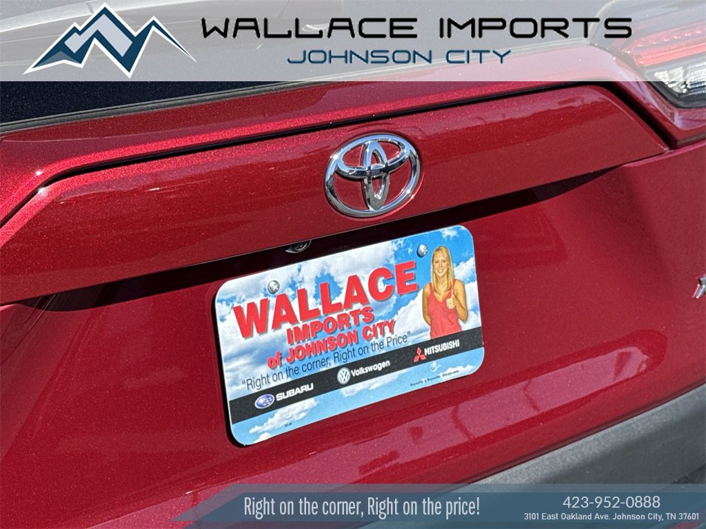 Used 2023 Toyota RAV4 XLE image 10