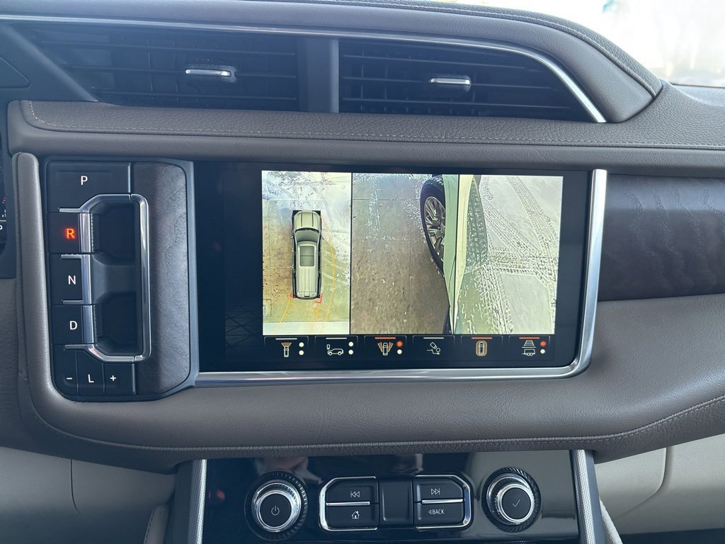 Used 2023 GMC Yukon XL Denali w/ Advanced Technology Package image 22
