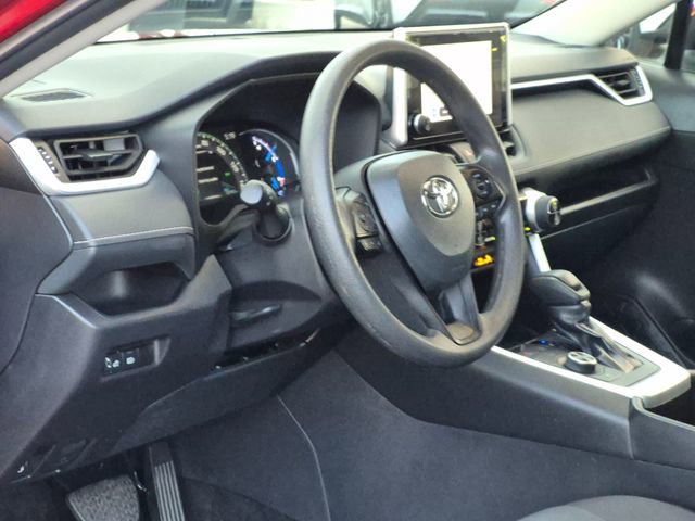 Used 2025 Toyota RAV4 XLE image 10