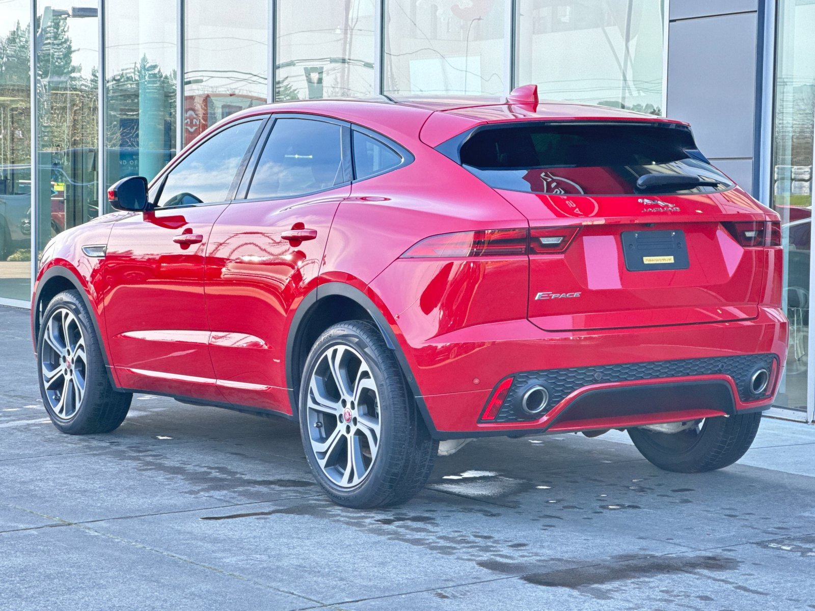 Used 2018 Jaguar E-PACE First Edition image 5