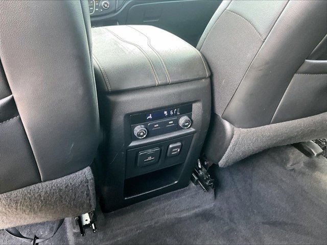 Used 2020 Chevrolet Traverse RS FWD image 24