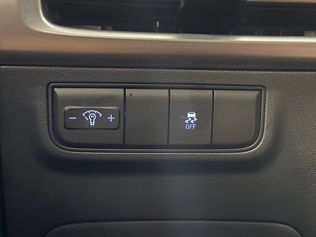 Used 2025 Hyundai Tucson SE AWD/4WD image 13