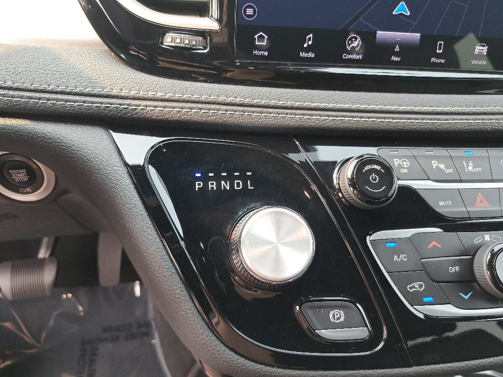 Certified 2023 Chrysler Pacifica Touring-L w/ Uconnect Theater Family Group AWD/4WD image 27