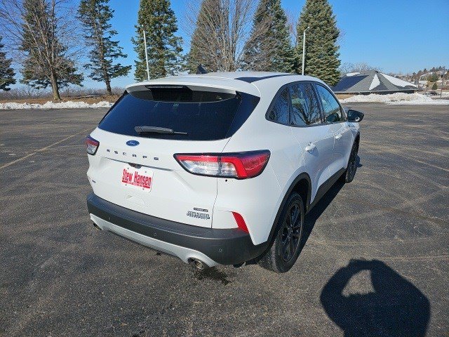 Used 2020 Ford Escape SE Sport image 6