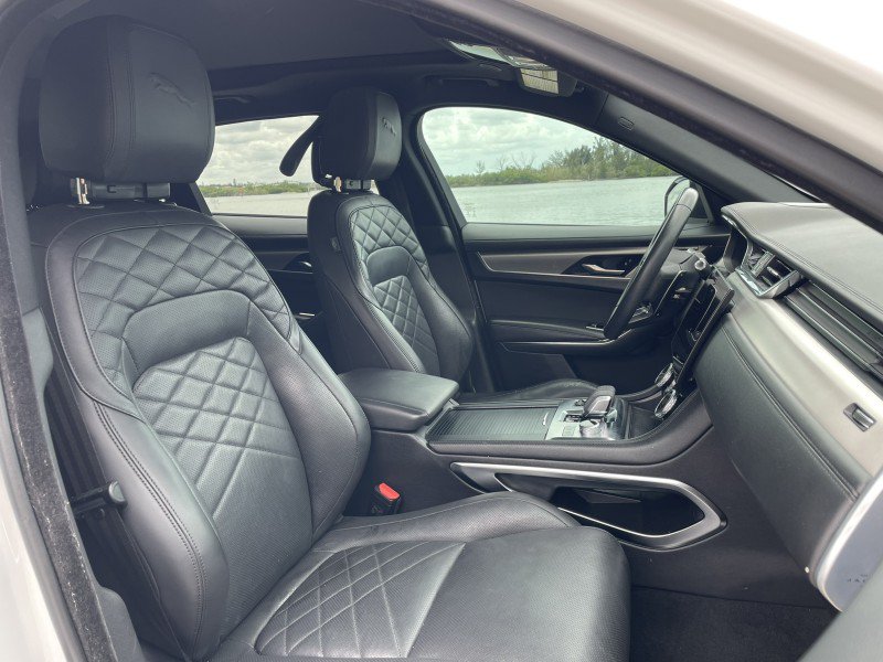 Used 2023 Jaguar F-PACE S AWD/4WD image 7
