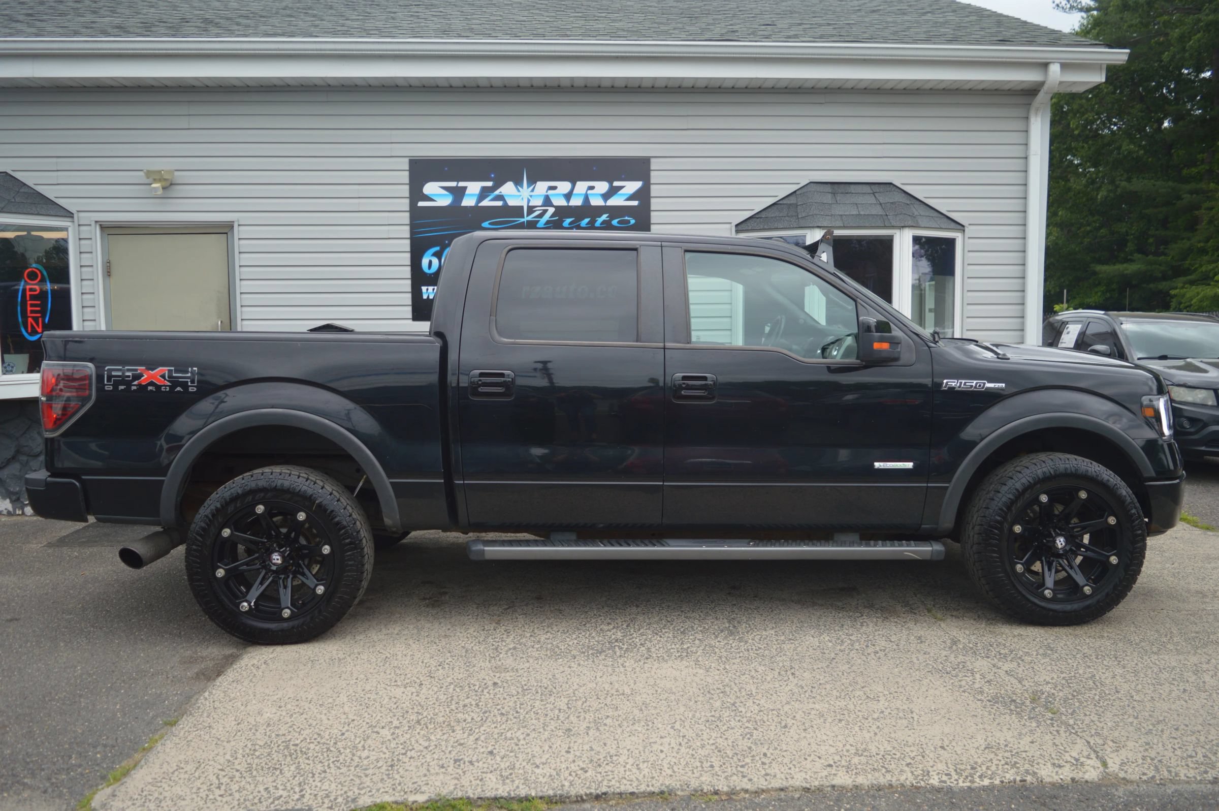 Used 2011 Ford F150 FX4 w/ FX Luxury Pkg AWD/4WD image 6