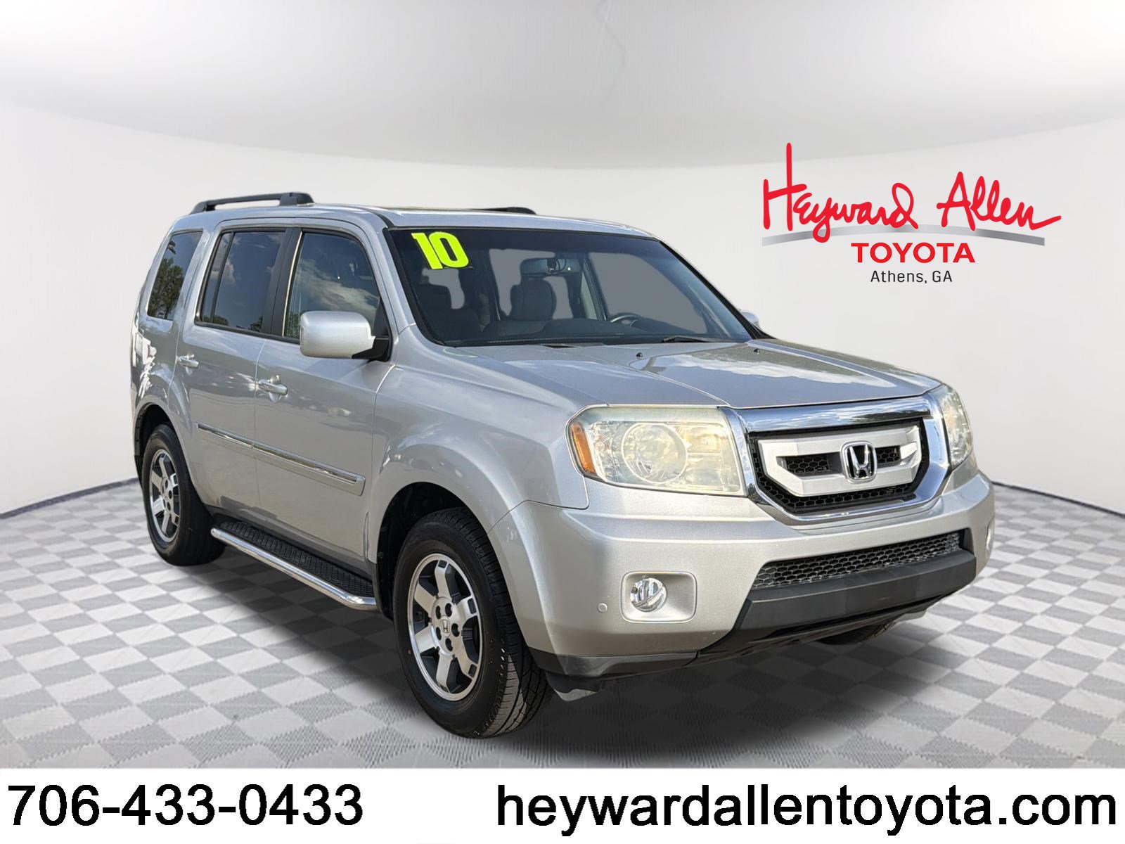 Used 2010 Honda Pilot Touring image 1