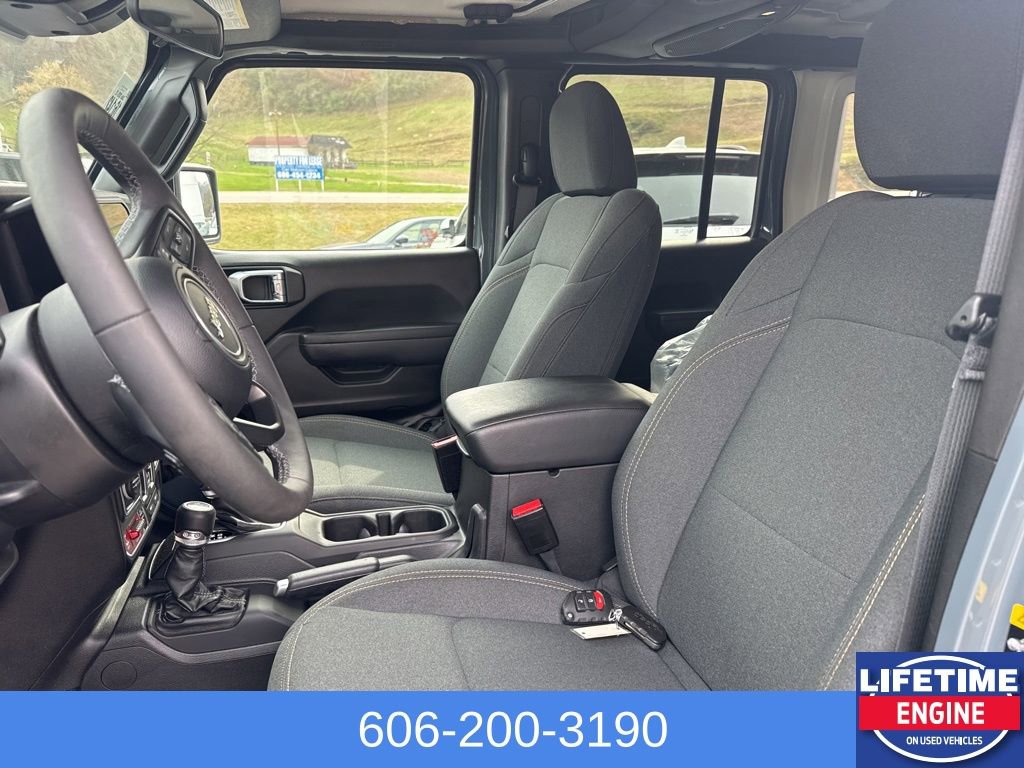 Used 2025 Jeep Wrangler Willys 4xe image 19