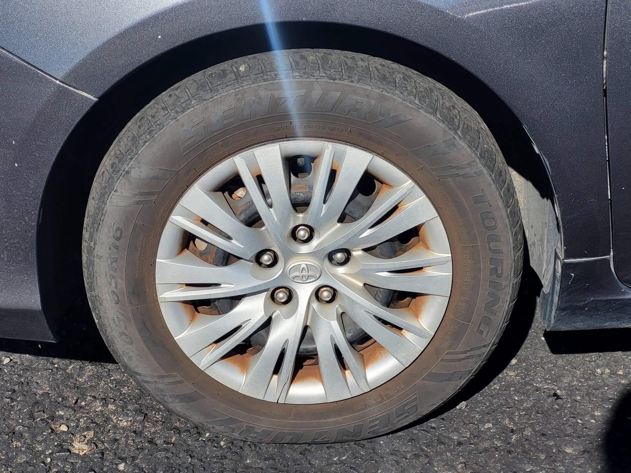 Used 2012 Toyota Camry FWD image 9
