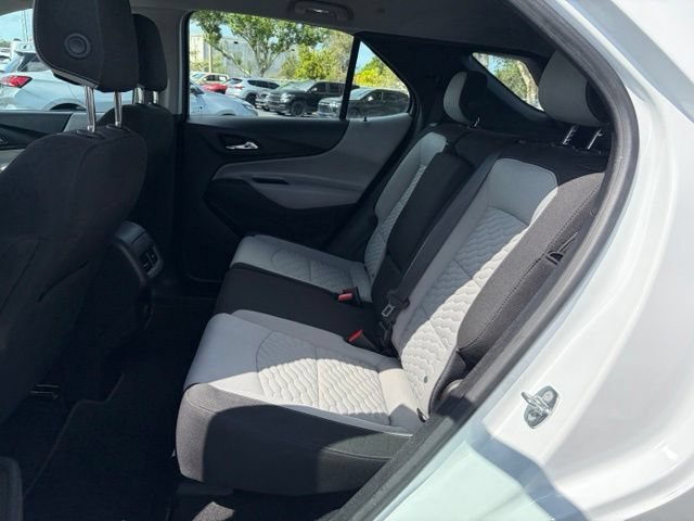 Used 2018 Chevrolet Equinox LS FWD image 15