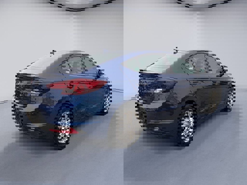 Used 2020 Hyundai Elantra SEL image 5