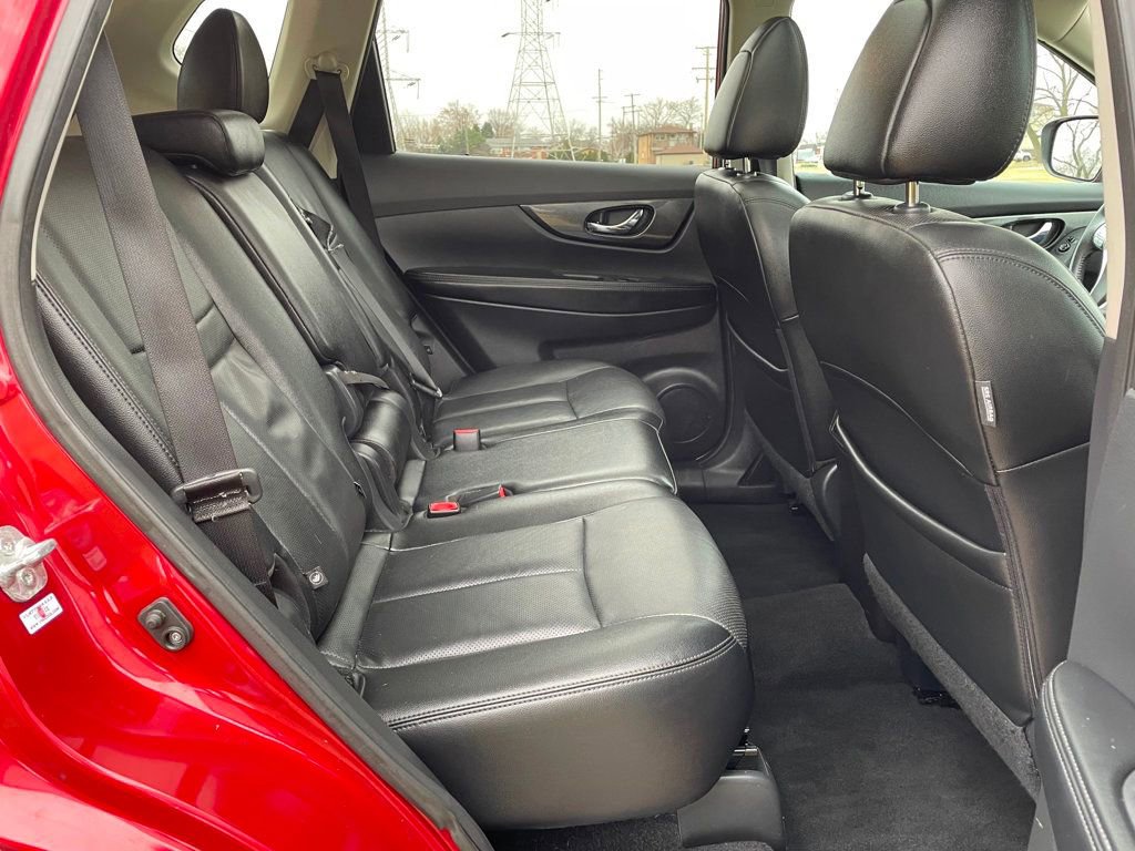 Used 2015 Nissan Rogue SL image 18