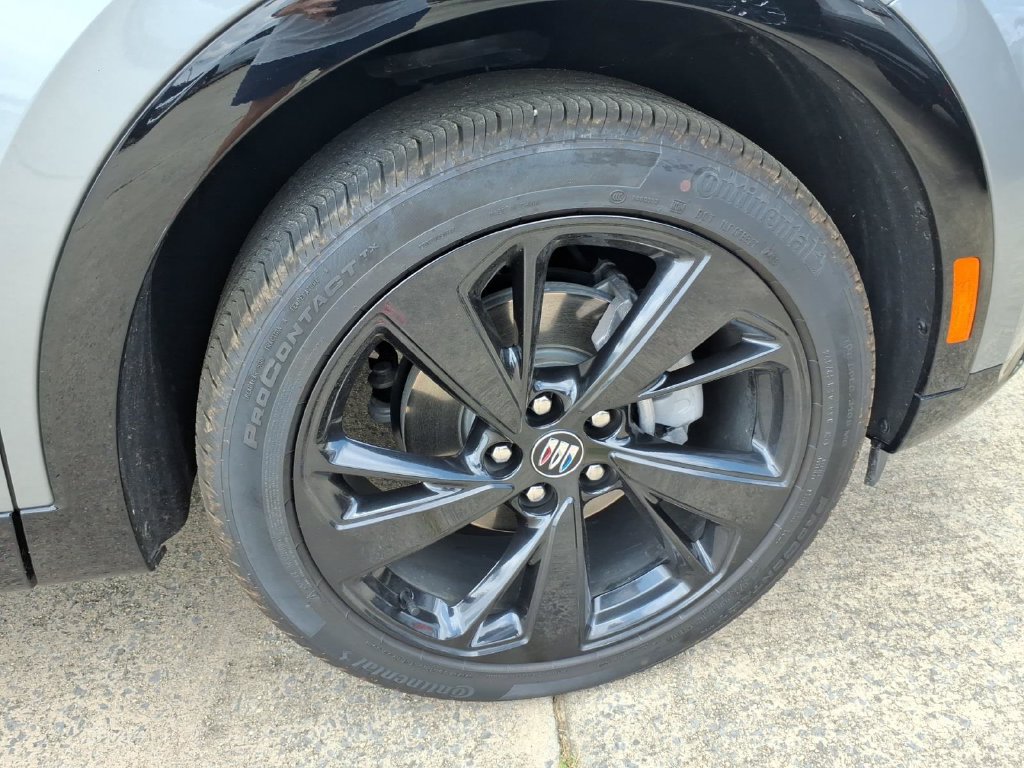 Used 2026 Buick Envision Sport Touring AWD/4WD image 9