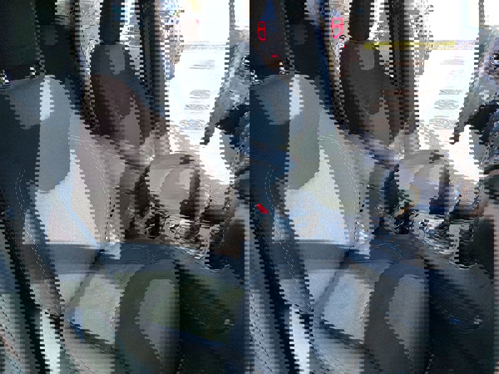 Used 2016 Jeep Cherokee Sport image 10