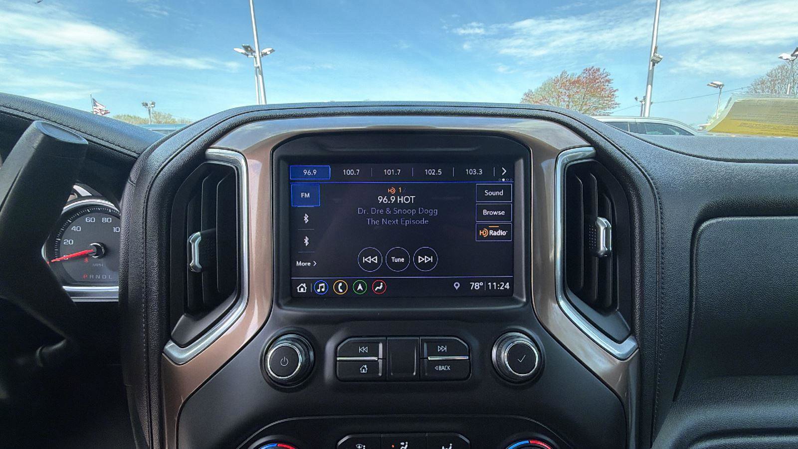 Used 2019 Chevrolet Silverado 1500 High Country AWD/4WD image 32