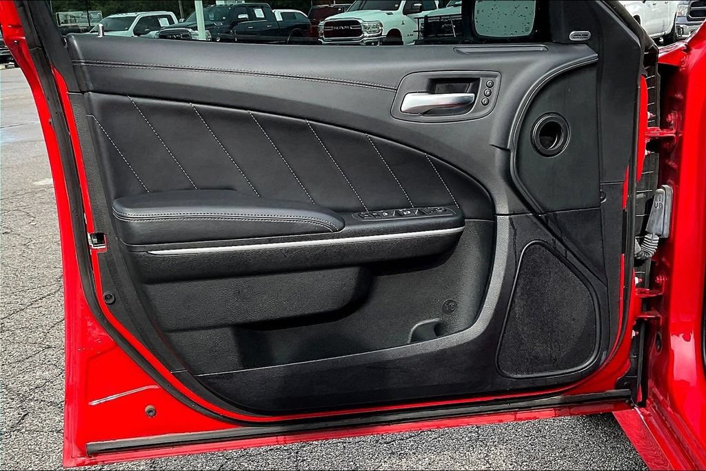 Used 2023 Dodge Charger GT w/ Plus Group RWD image 18