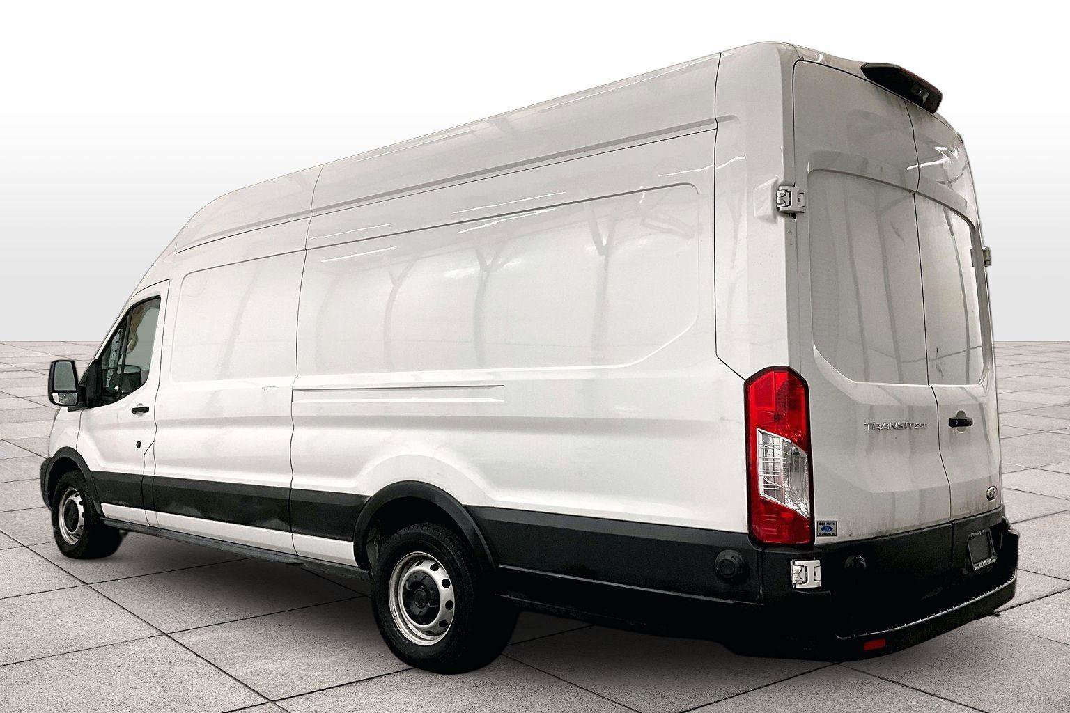 Certified 2024 Ford Transit 250 148 High Roof Extended image 10