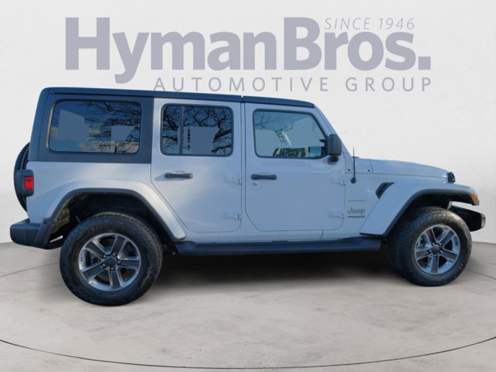 Used 2020 Jeep Wrangler Unlimited Sahara AWD/4WD image 2