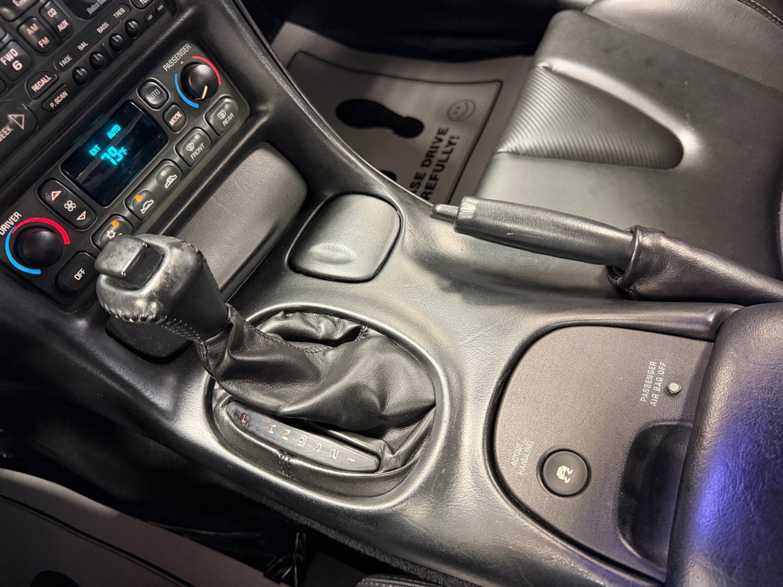 Used 2004 Chevrolet Corvette Convertible w/ Preferred Equipment Group RWD image 31