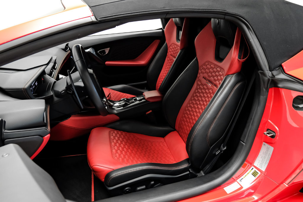 Used 2018 Lamborghini Huracan LP 580-2 RWD image 31