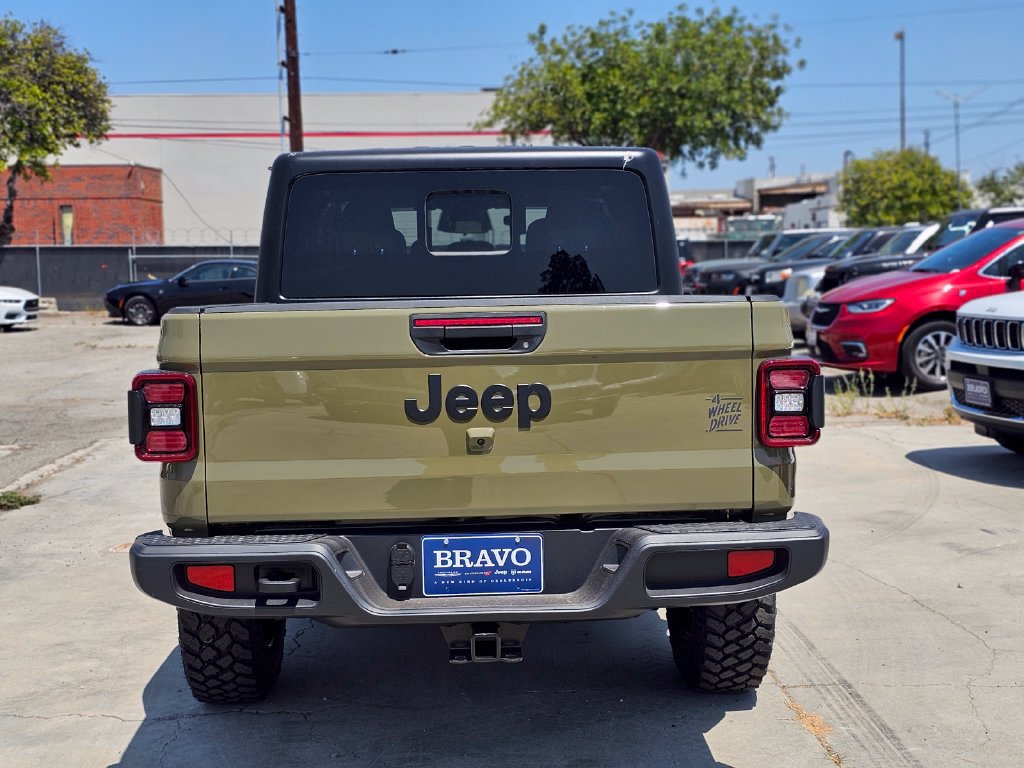 New 2026 Jeep Gladiator Sport AWD/4WD image 6