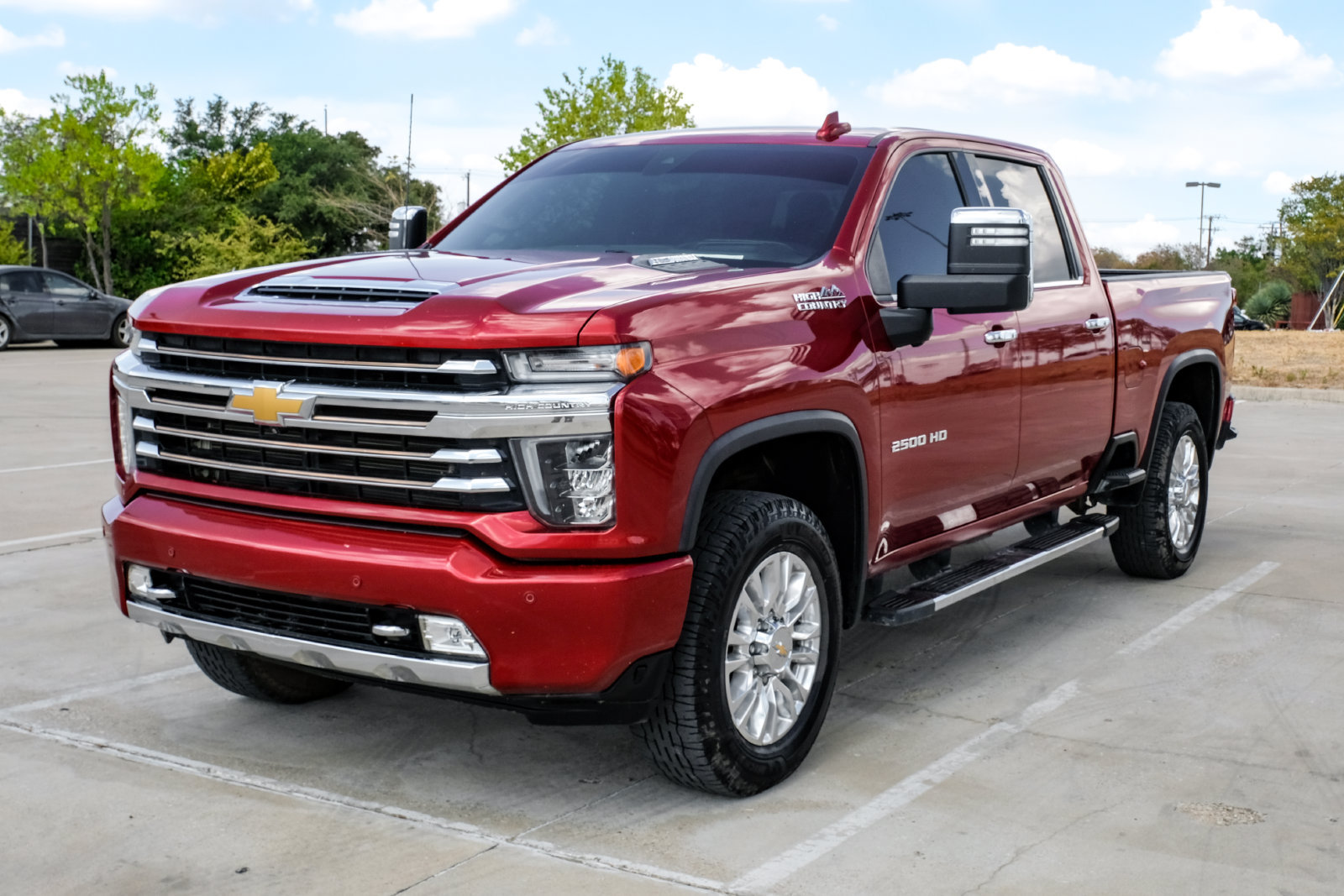 Used 2023 Chevrolet Silverado 2500 High Country w/ Technology Package AWD/4WD image 6