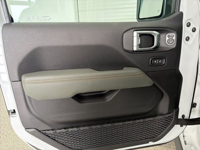 New 2026 Jeep Gladiator Mojave image 11