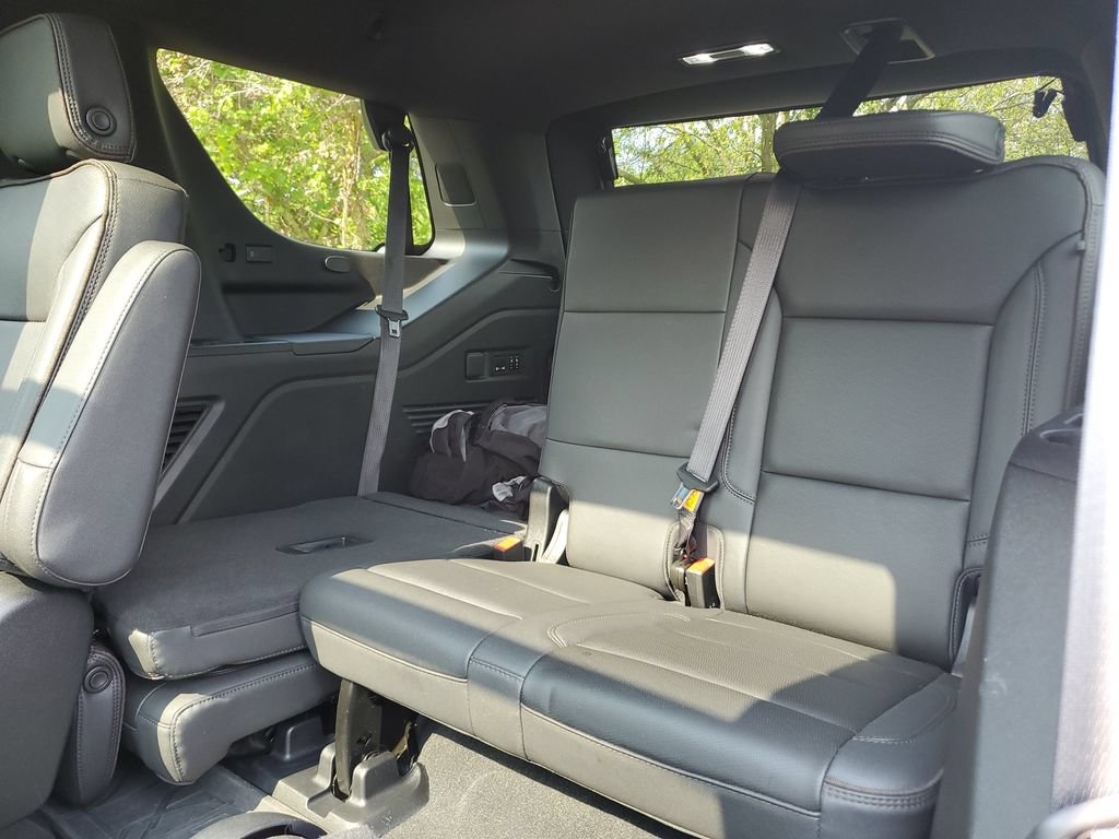 Used 2023 Chevrolet Tahoe High Country w/ Premium Package 2 AWD/4WD image 10