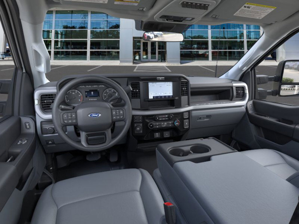 New 2025 Ford F550 4x4 Regular Cab Super Duty image 9