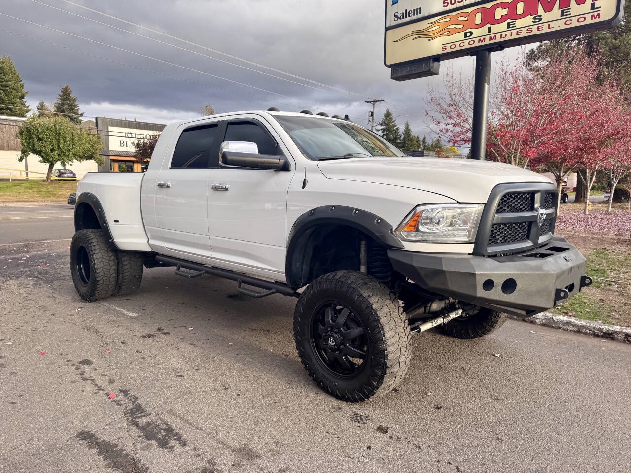 Used 2015 RAM 3500 Laramie Longhorn AWD/4WD image 2