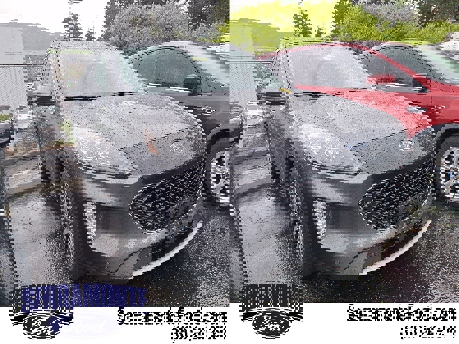 Used 2020 Ford Escape Titanium image 1