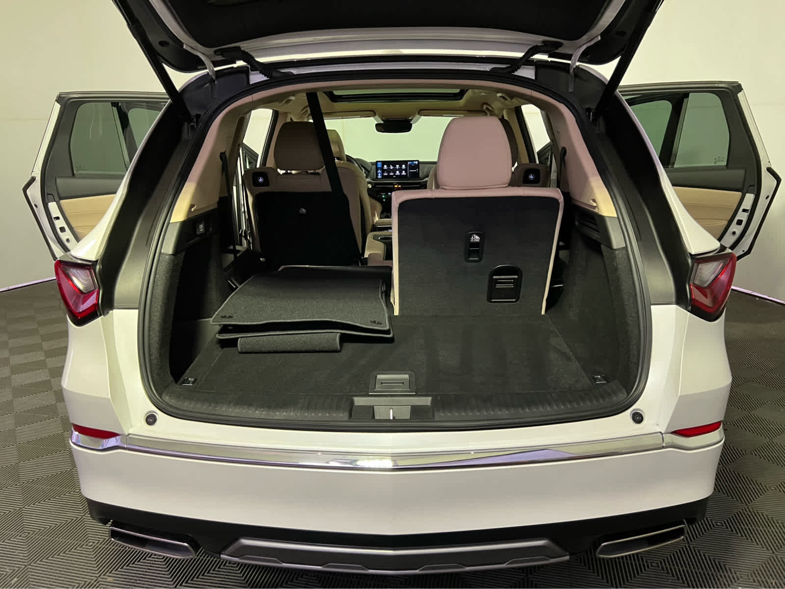 Used 2026 Acura MDX SH-AWD image 28