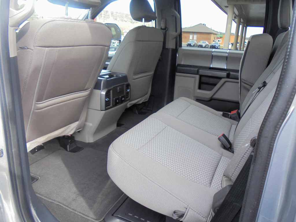 Used 2022 Ford F250 XLT w/ XLT Premium Package image 9