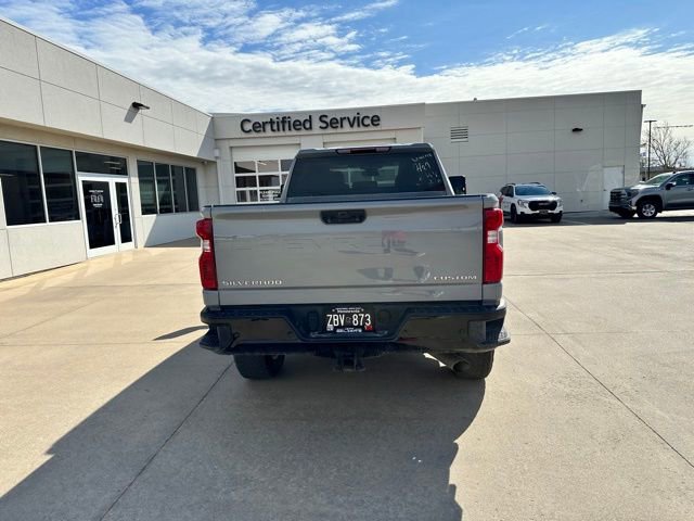 Used 2024 Chevrolet Silverado 2500 Custom w/ Custom Value Package image 4
