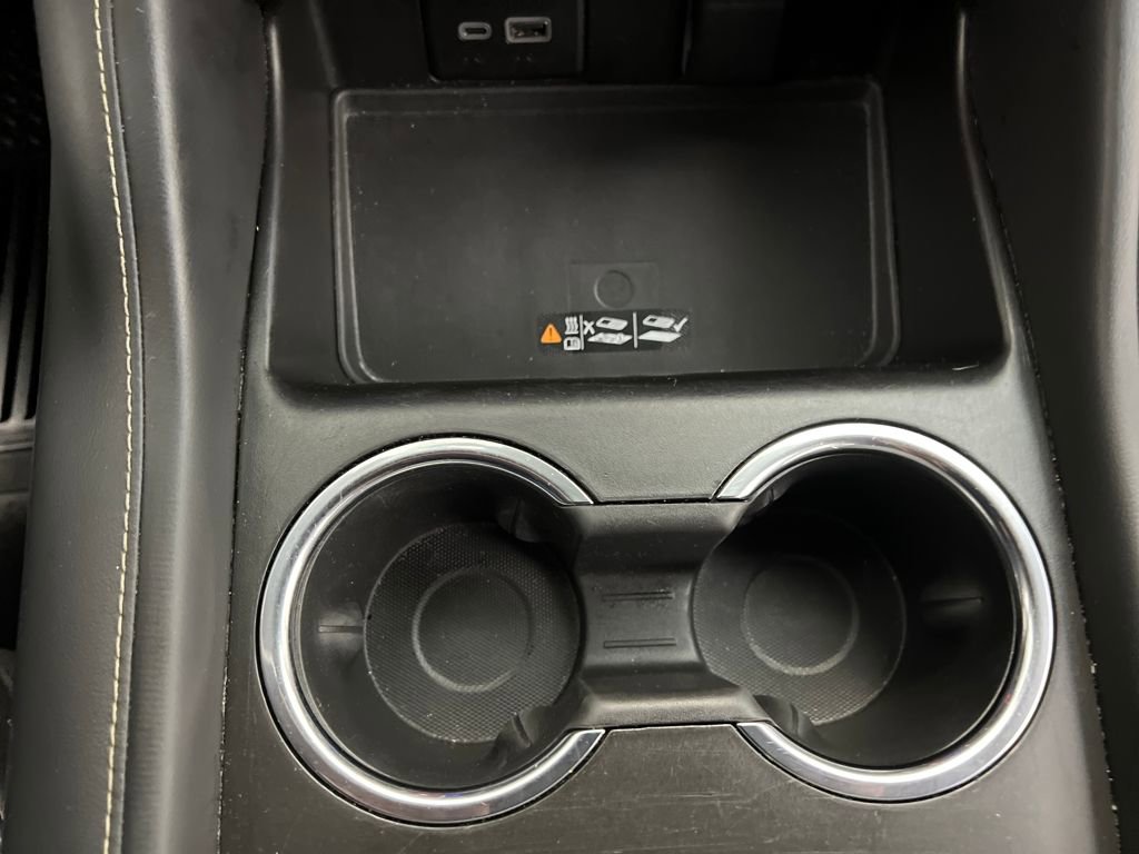 Used 2023 GMC Yukon SLT image 23