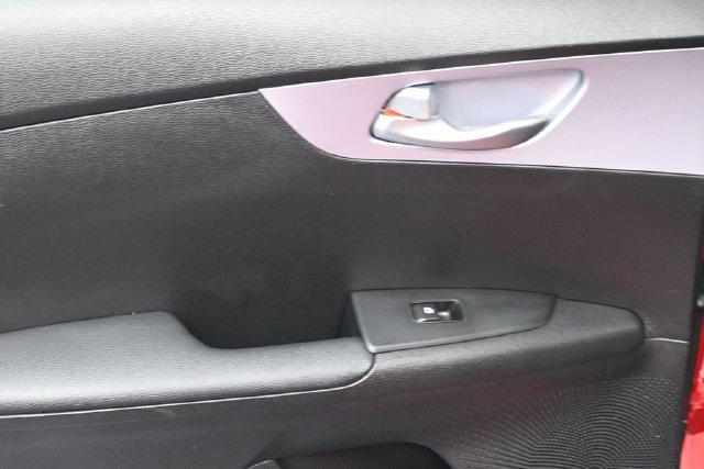 Used 2024 Kia Forte LXS FWD image 29