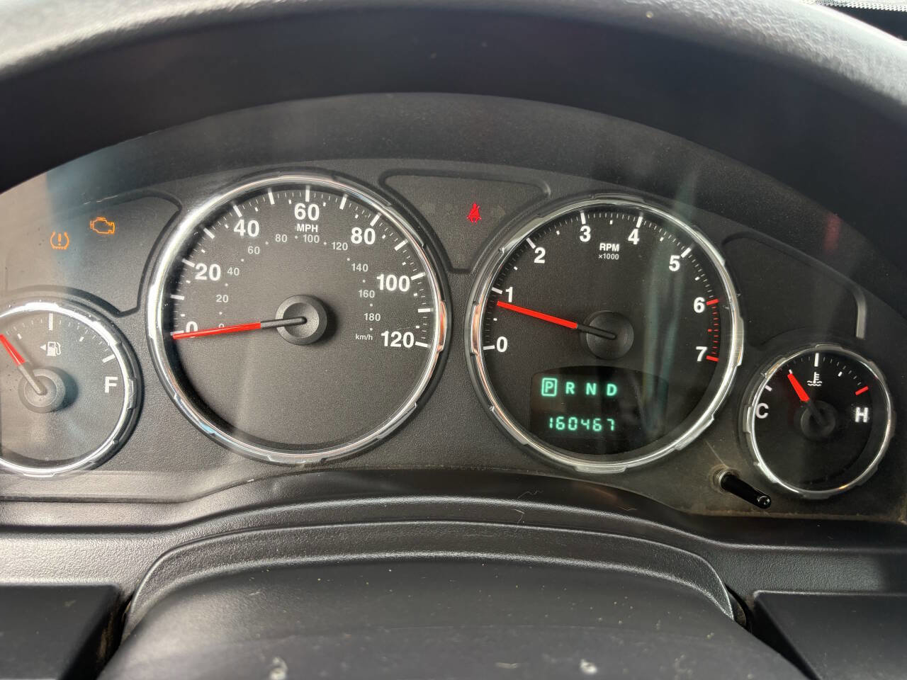 Used 2010 Jeep Liberty Sport AWD/4WD image 19